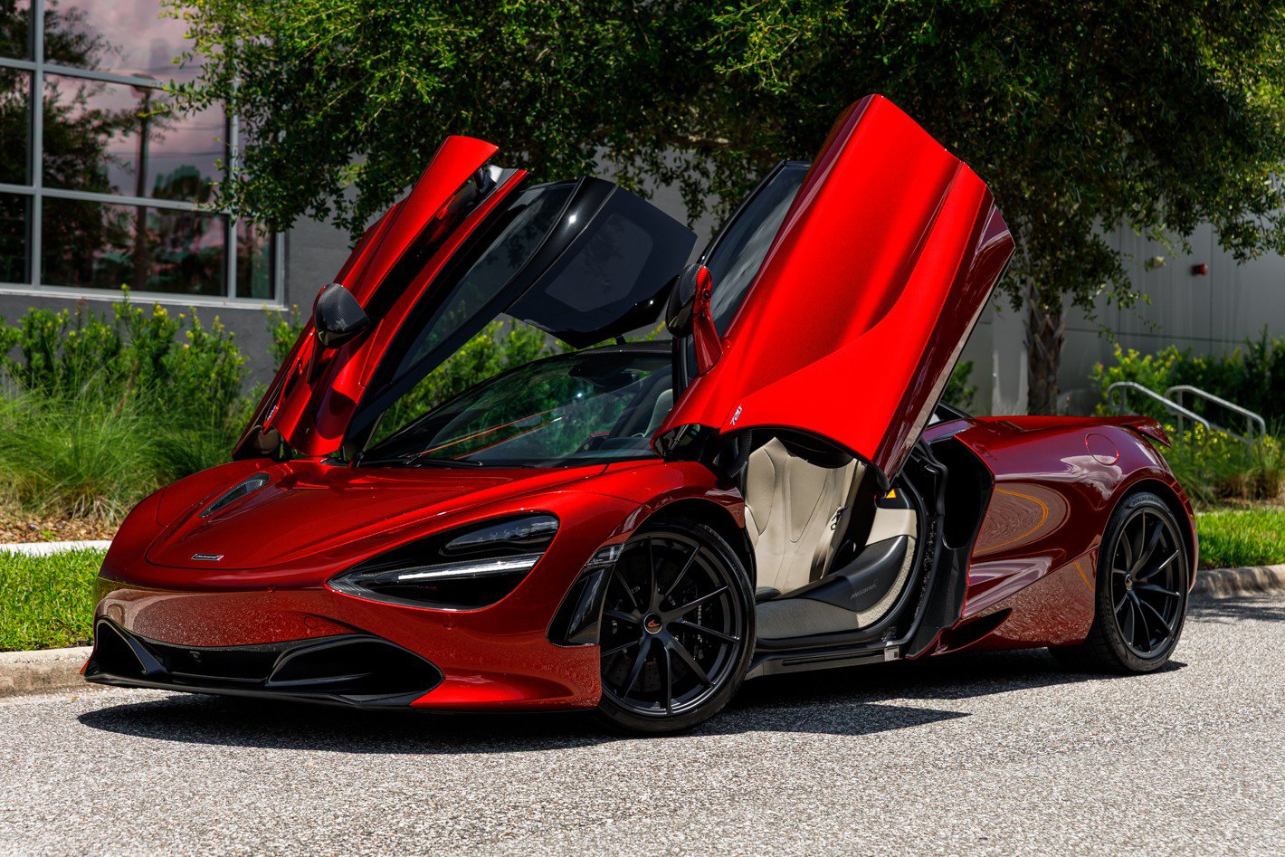 Used 2018 McLaren 720S Luxury photo 49