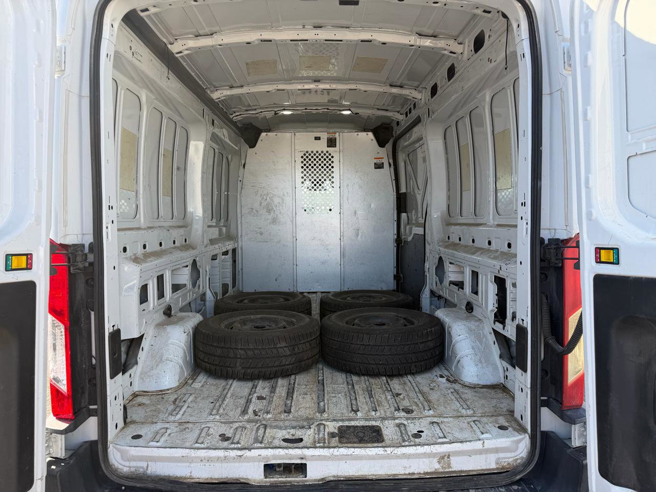 2018 Ford Transit 350 148" Medium Roof