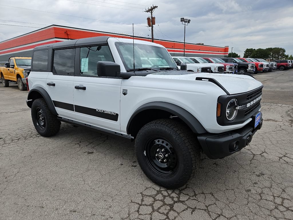 New 2026 Ford Bronco Big Bend w/ Black Diamond Package