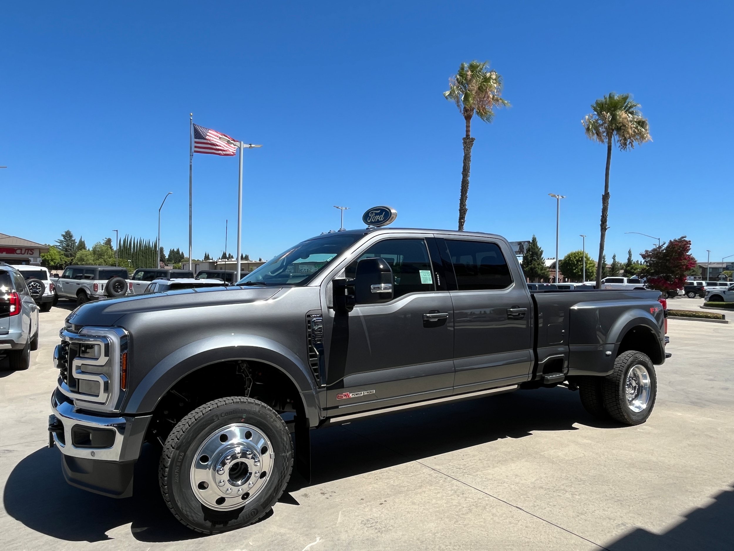 New 2026 Ford F450 Lariat w/ Lariat Ultimate Package