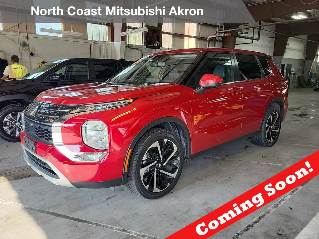 Used 2024 Mitsubishi Outlander SE