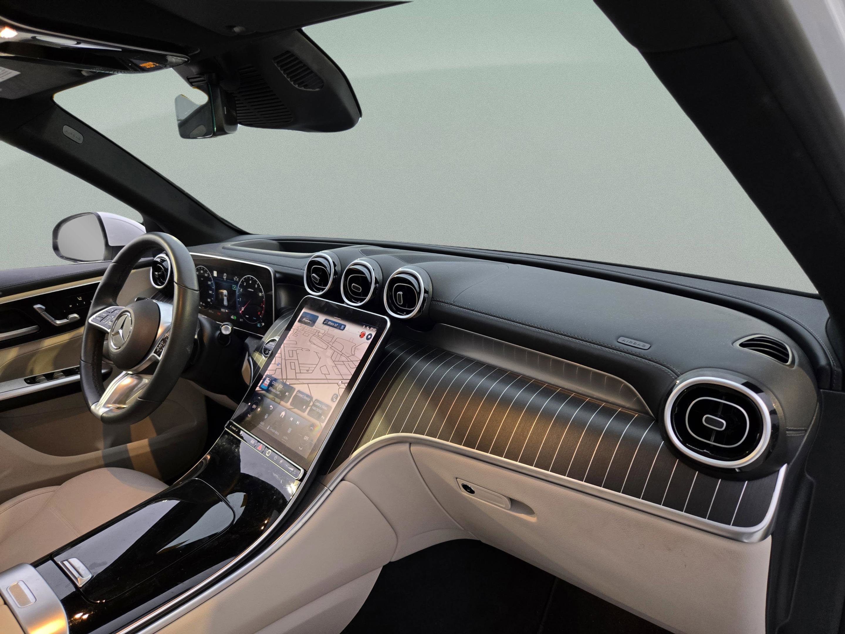 2024 Mercedes-Benz GLC 300