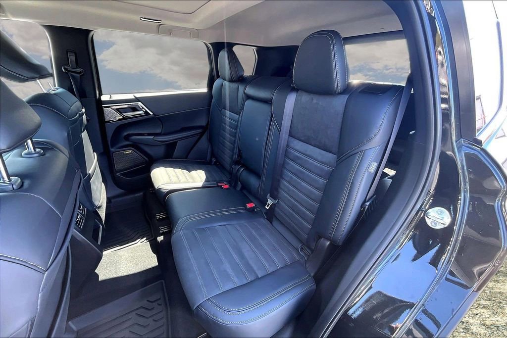 2026 Mitsubishi Outlander FWD