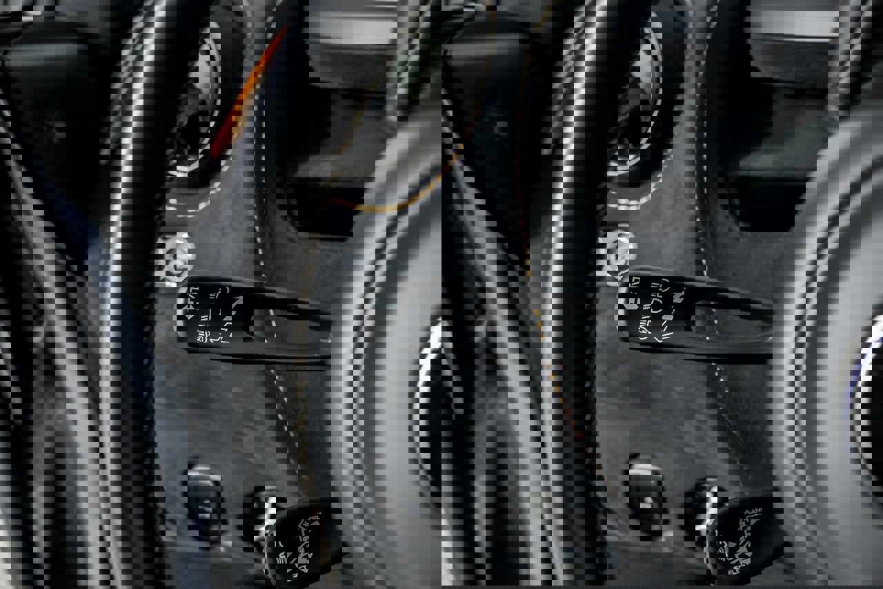 Used 2020 McLaren 720S Performance photo 34