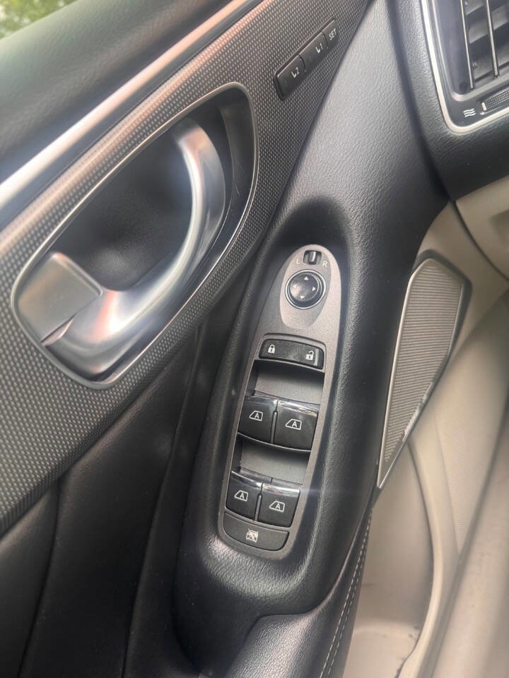 2017 INFINITI Q50 Sport