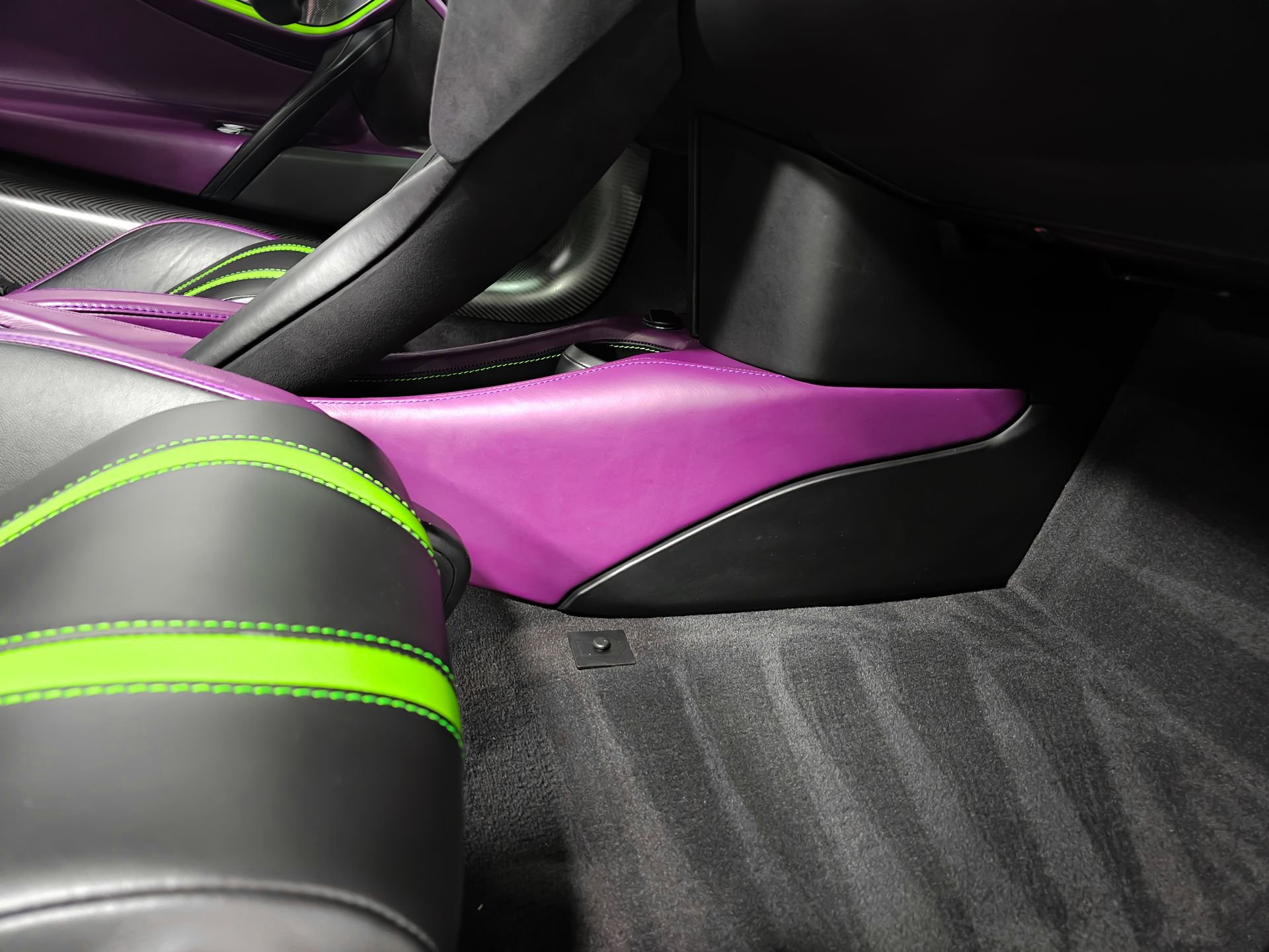 Used 2019 McLaren 720S photo 32