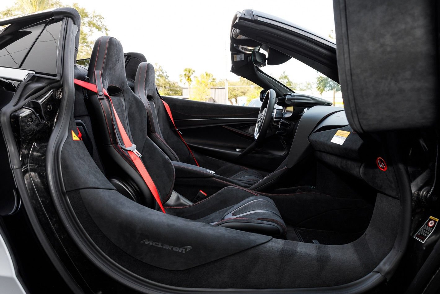 Used 2026 McLaren 750S Spider photo 29