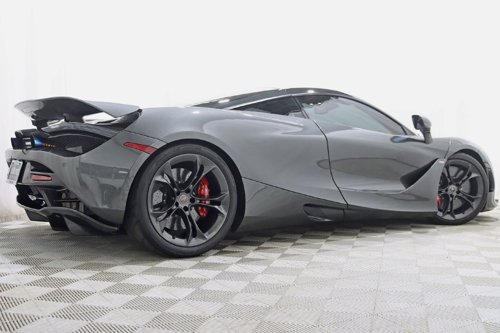 Used 2018 McLaren 720S Performance photo 17