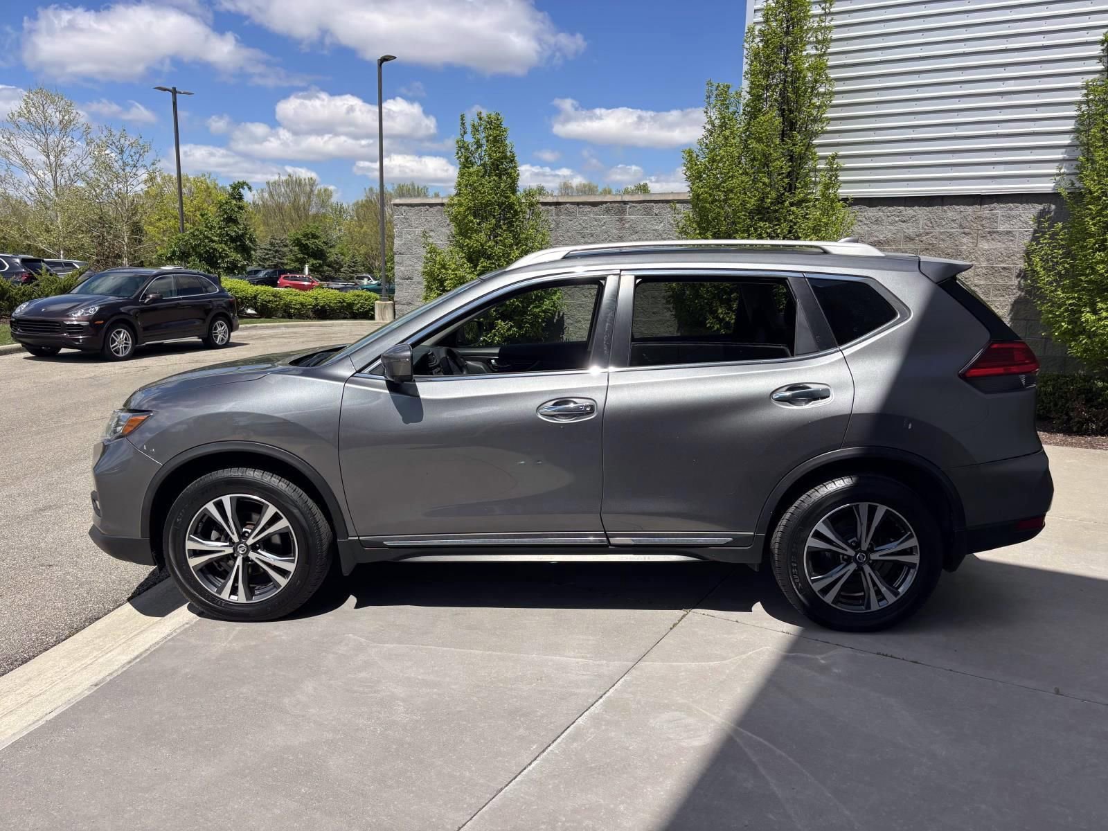 2017 Nissan Rogue SL