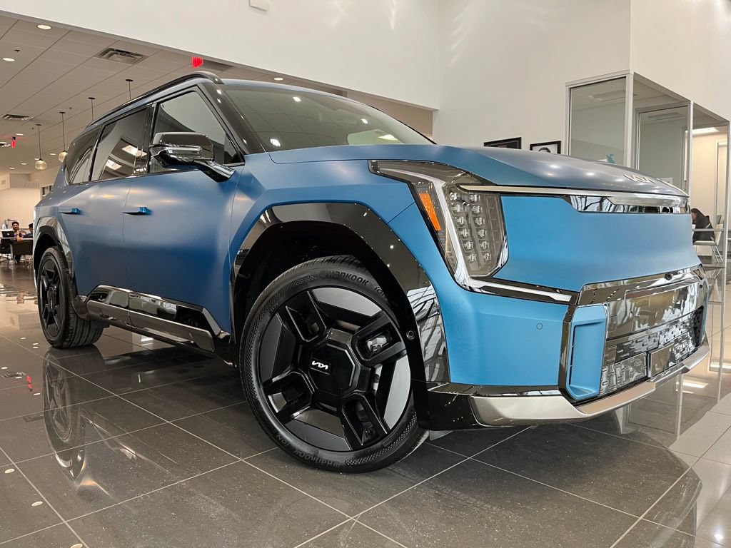 New 2024 Kia EV9 GT-Line