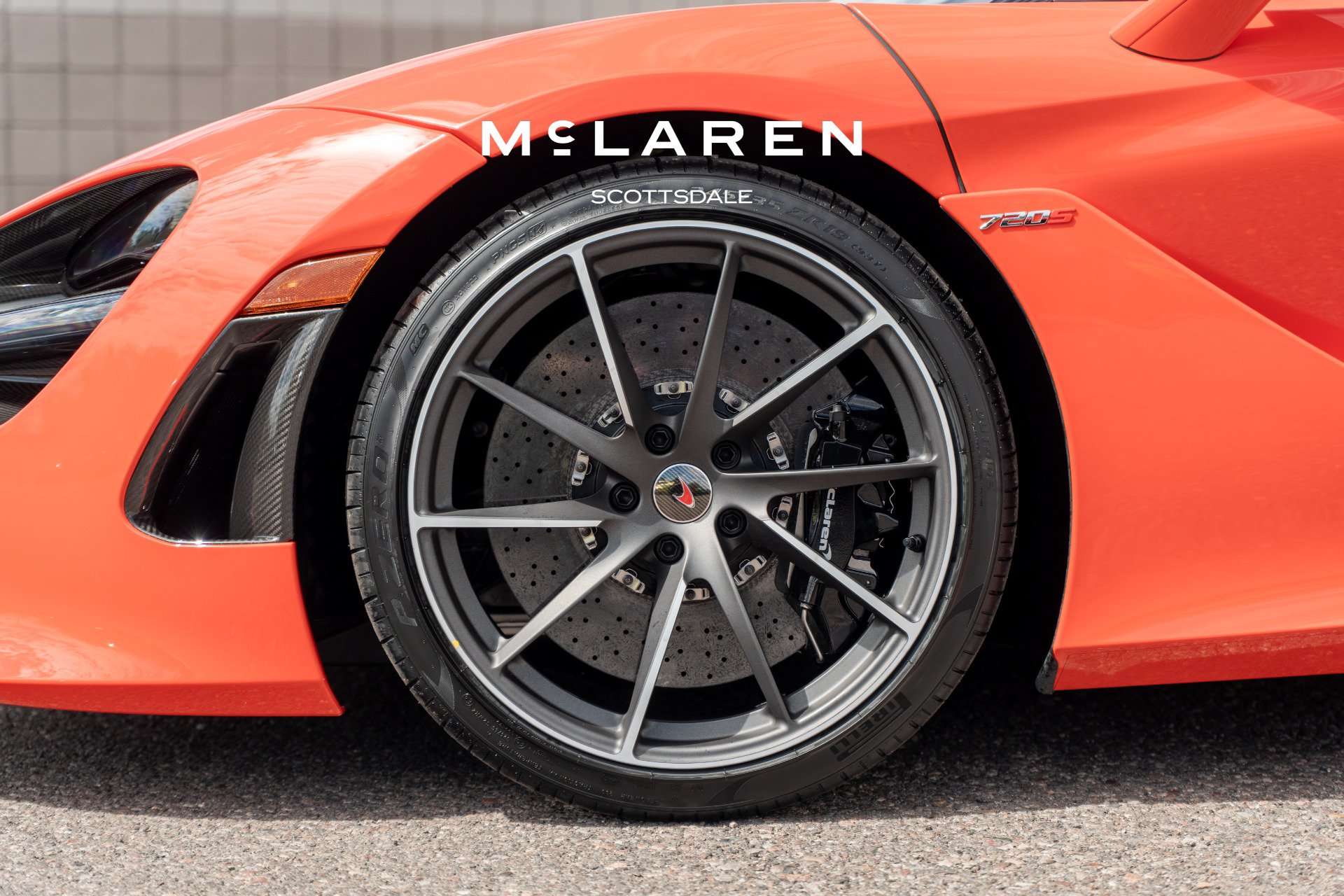 Used 2018 McLaren 720S Performance photo 34