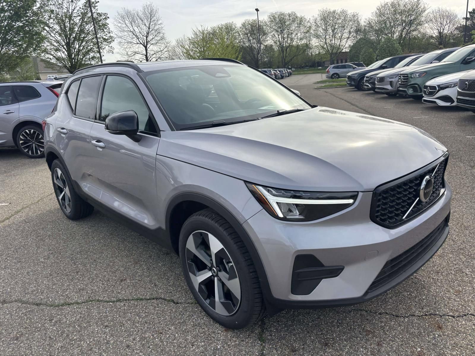 2026 Volvo Xc40 B5 Core