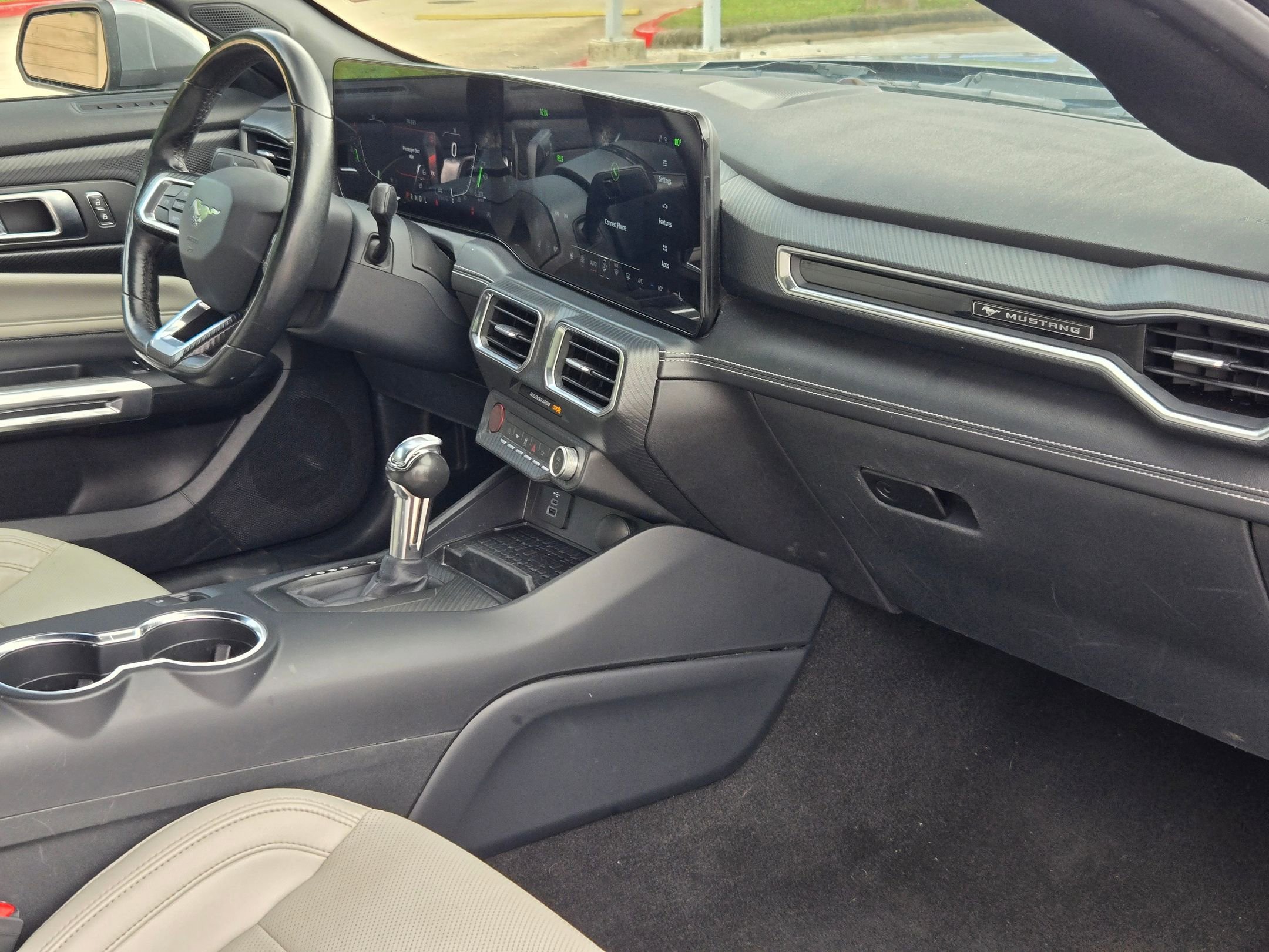 2024 Ford Mustang Premium