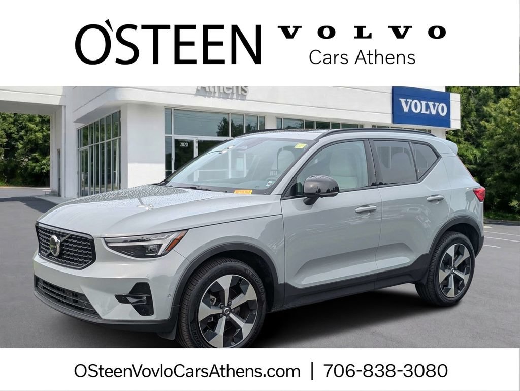 Used 2026 Volvo XC40 B5 Plus