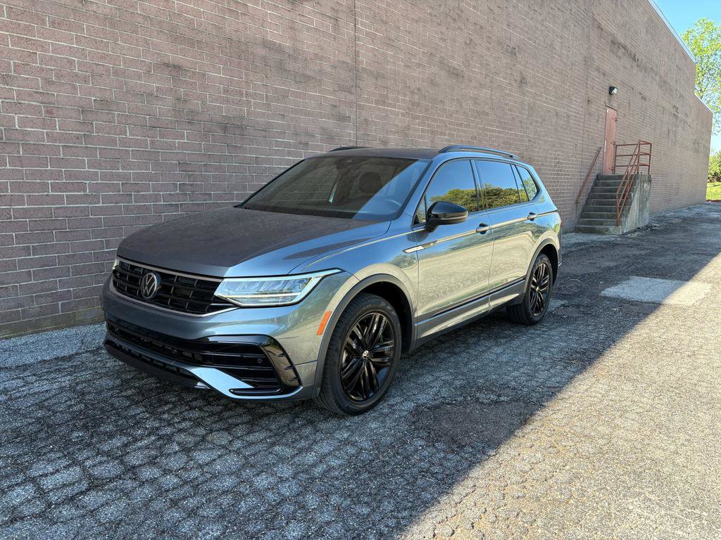 Used 2022 Volkswagen Tiguan SE R-Line