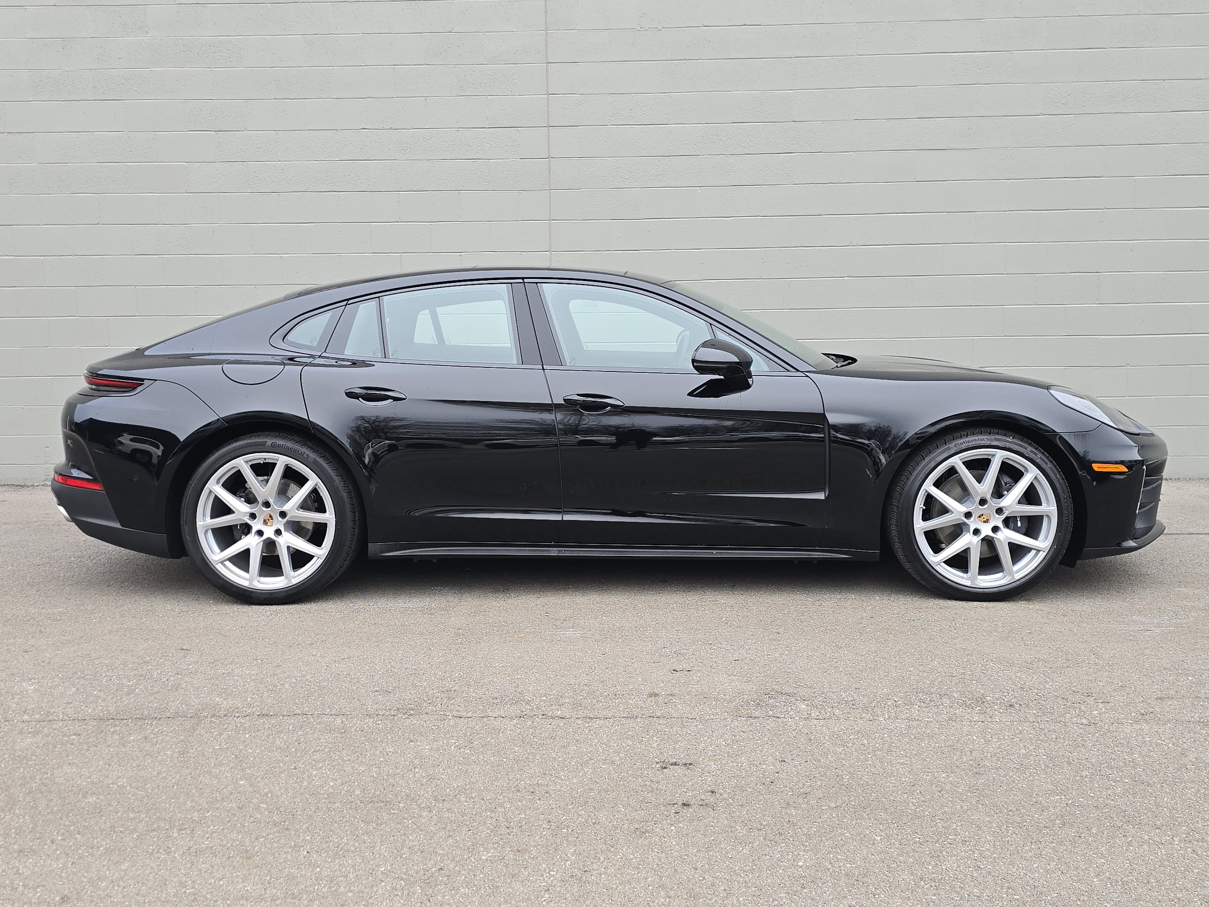 2026 Porsche Panamera 4