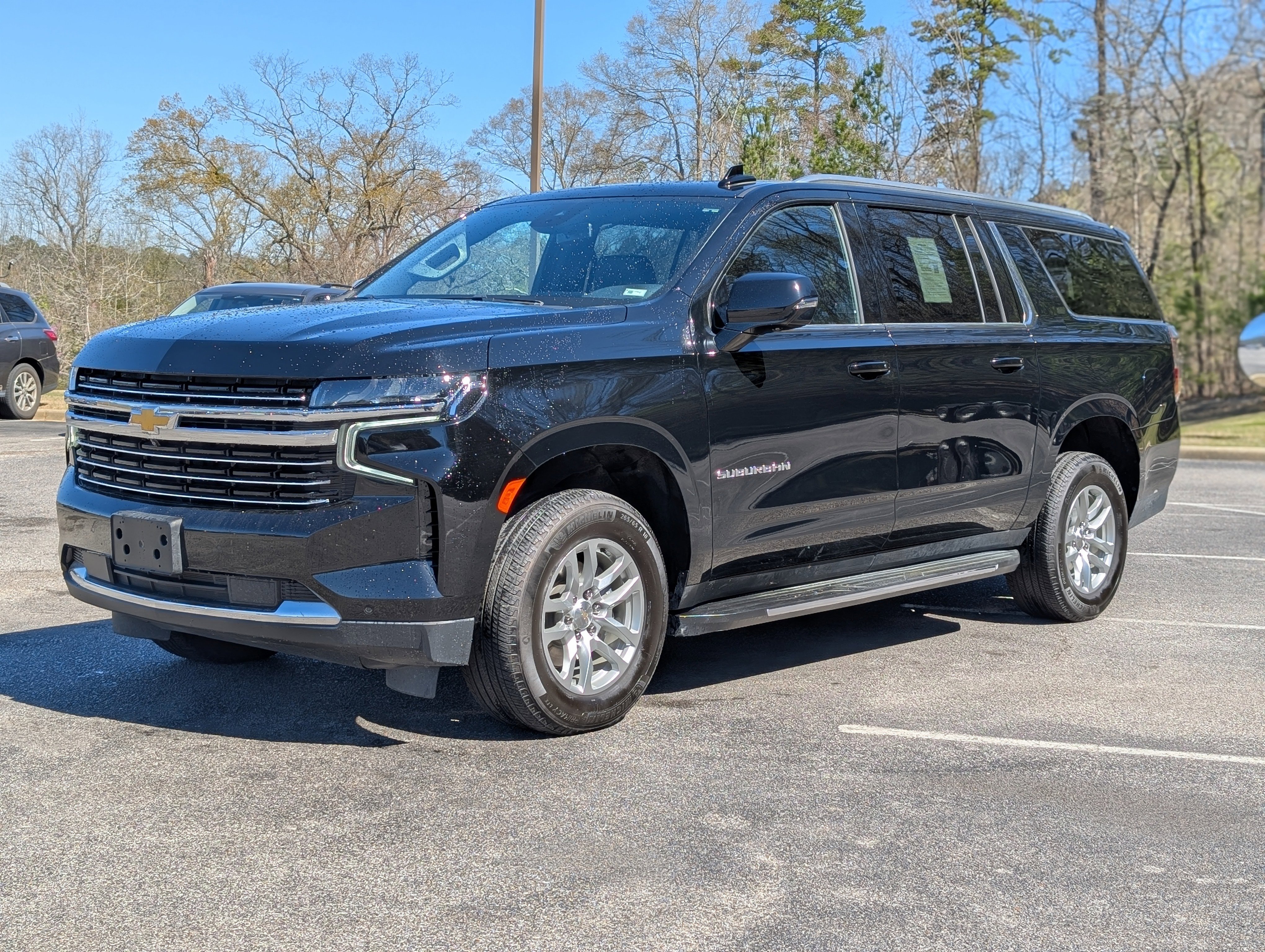2024 Chevrolet Suburban LT