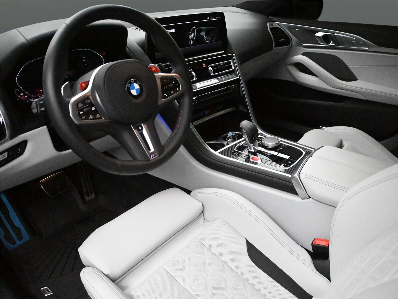 2025 BMW M8 Competition