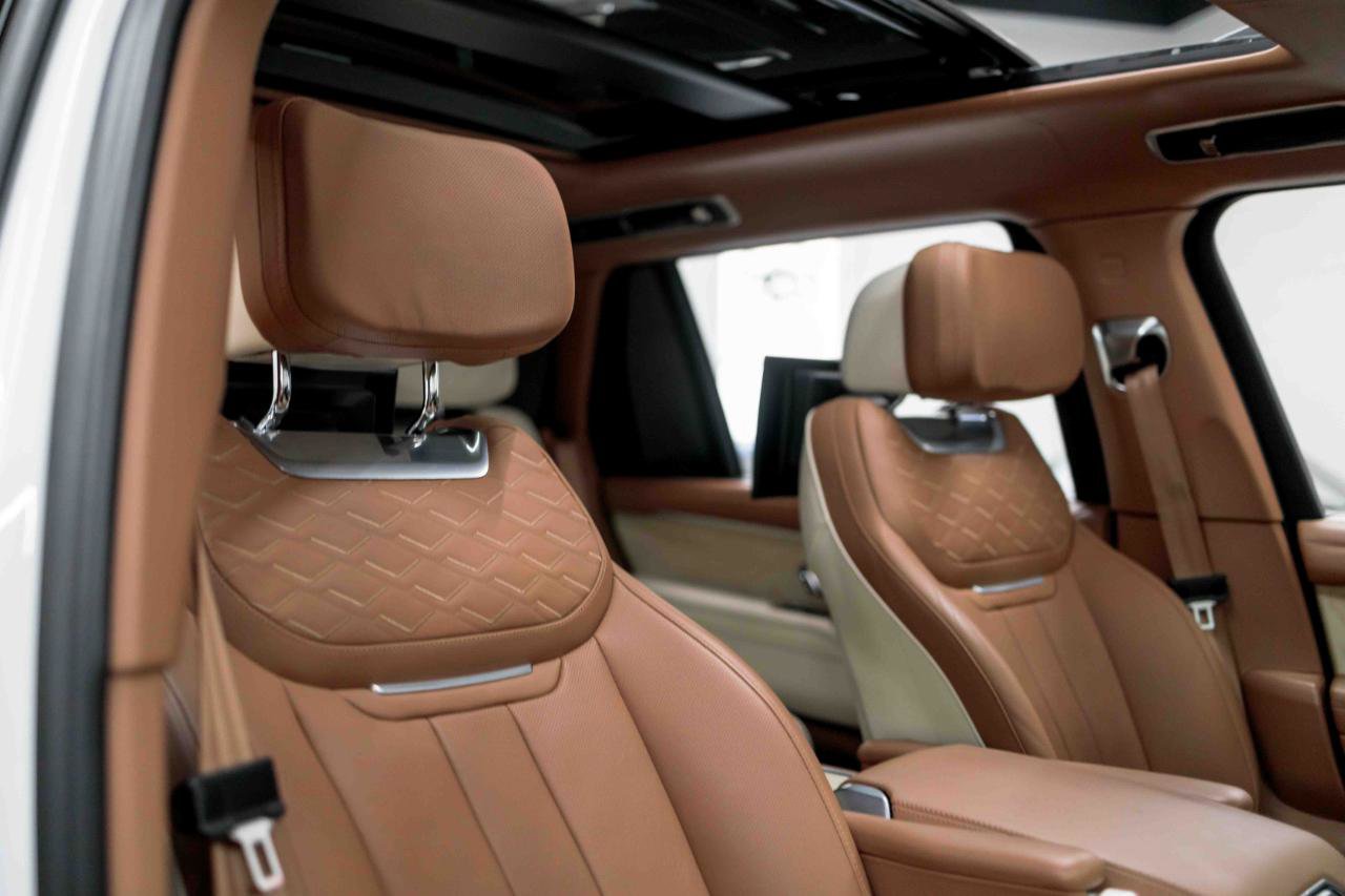 2024 Land Rover Range Rover SV