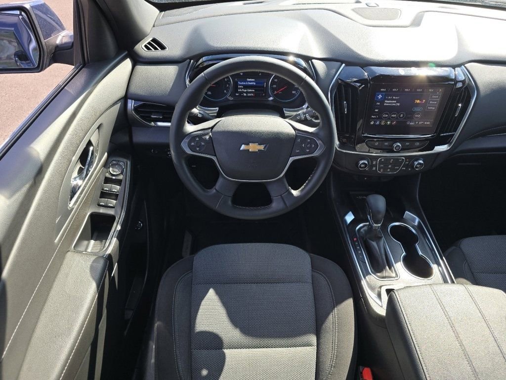 2023 Chevrolet Traverse LT