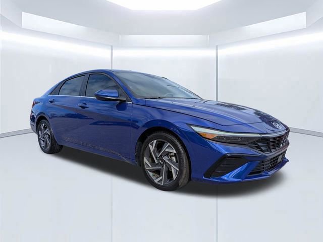 Certified 2025 Hyundai Elantra SEL