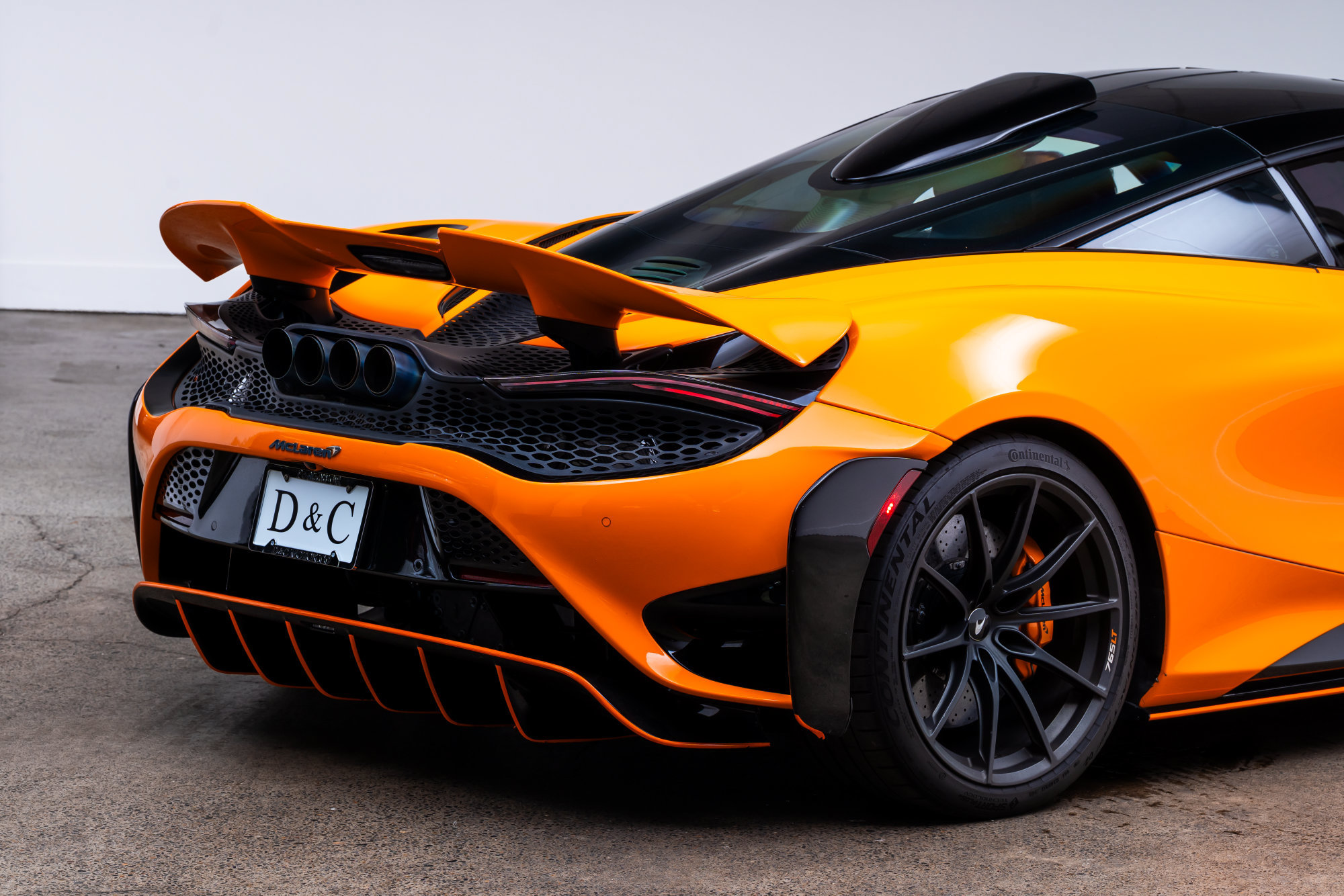 Used 2021 McLaren 765LT photo 8