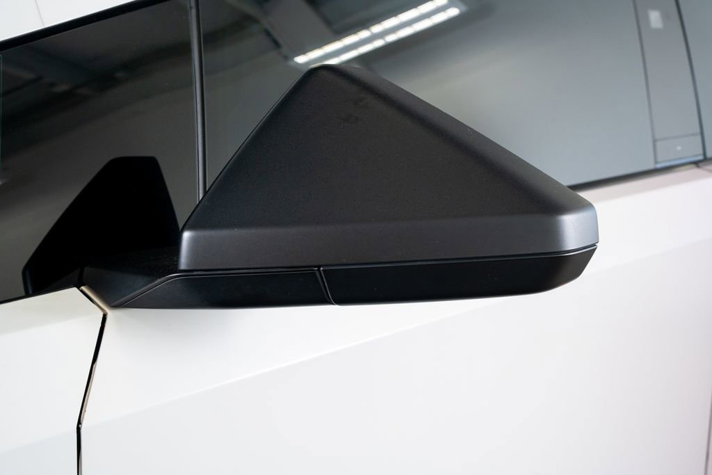 2024 Tesla Cybertruck AWD Crew Cab