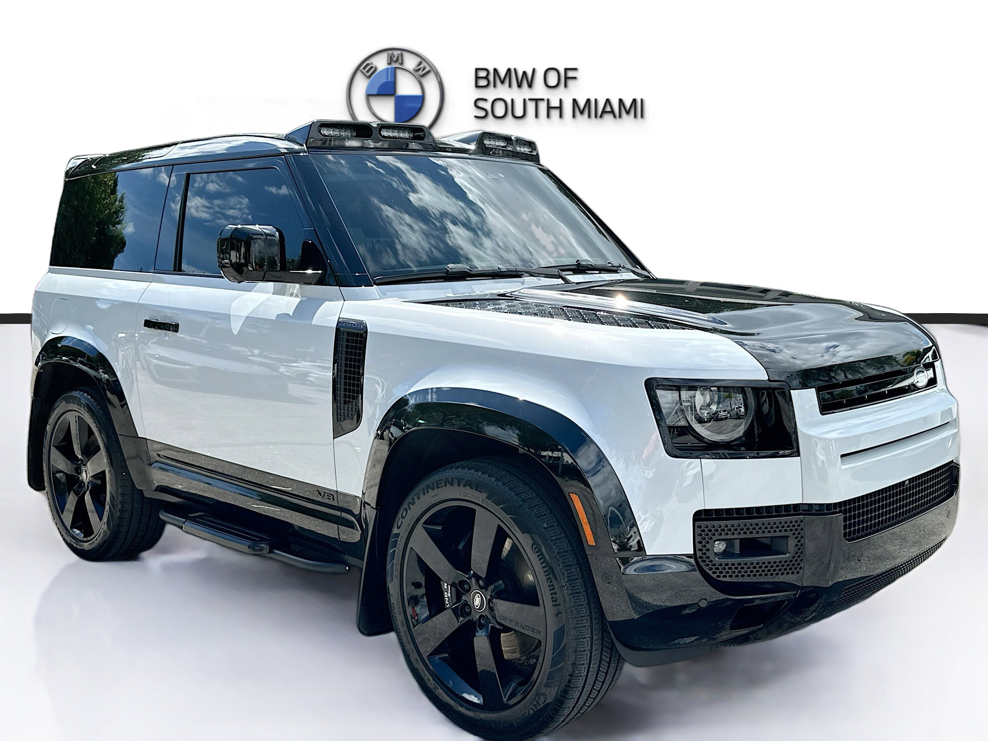 2023 Land Rover Defender 90 V8