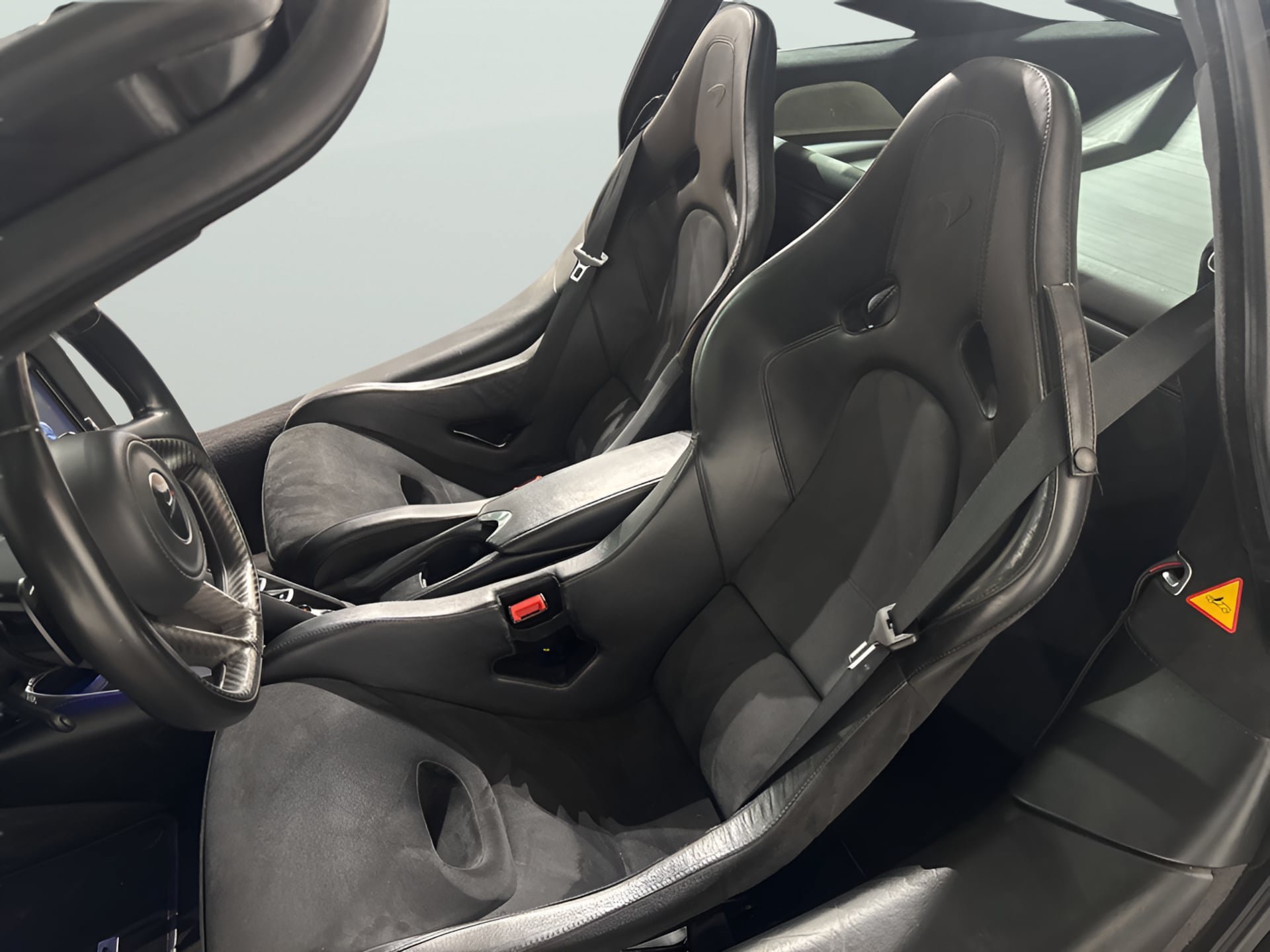 Used 2018 McLaren 720S photo 24