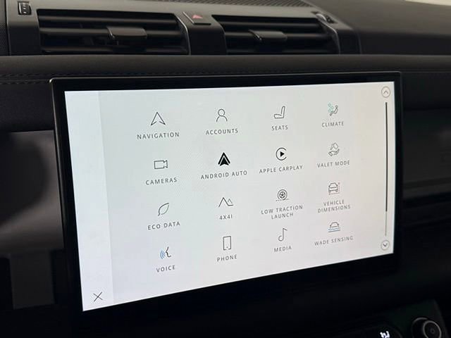 2024 Land Rover Defender 110 SE