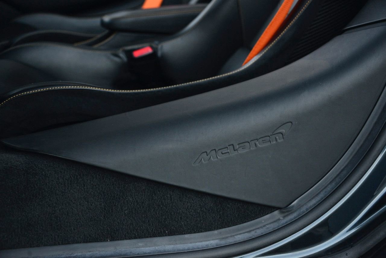 Used 2020 McLaren 600LT Spider photo 14