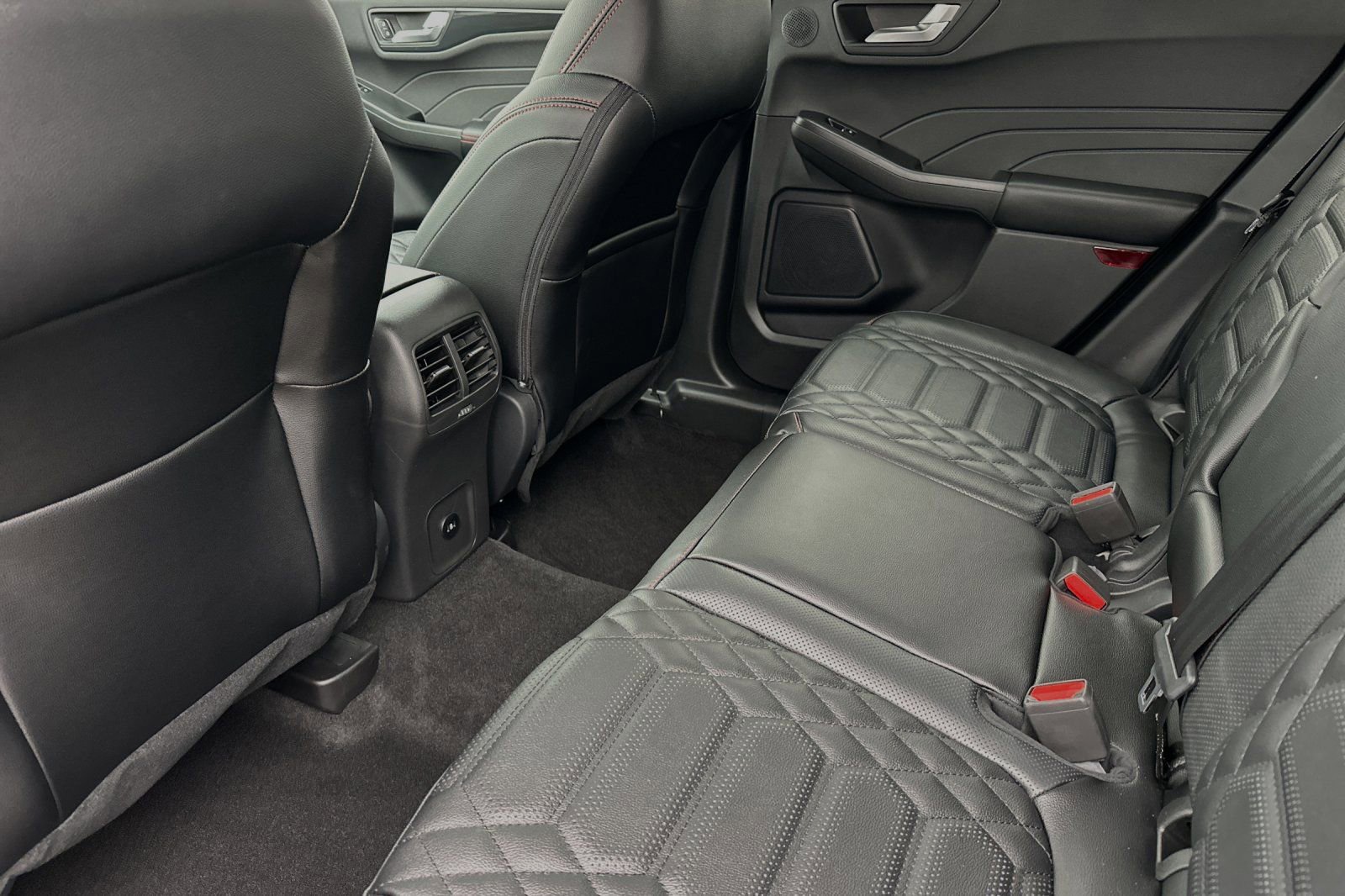 2024 Ford Escape ST-Line Elite