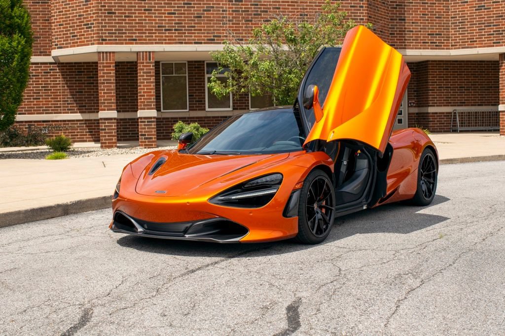 Used 2018 McLaren 720S Performance photo 37