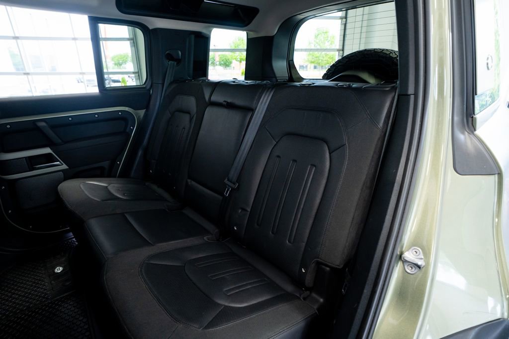 2020 Land Rover Defender 110 SE