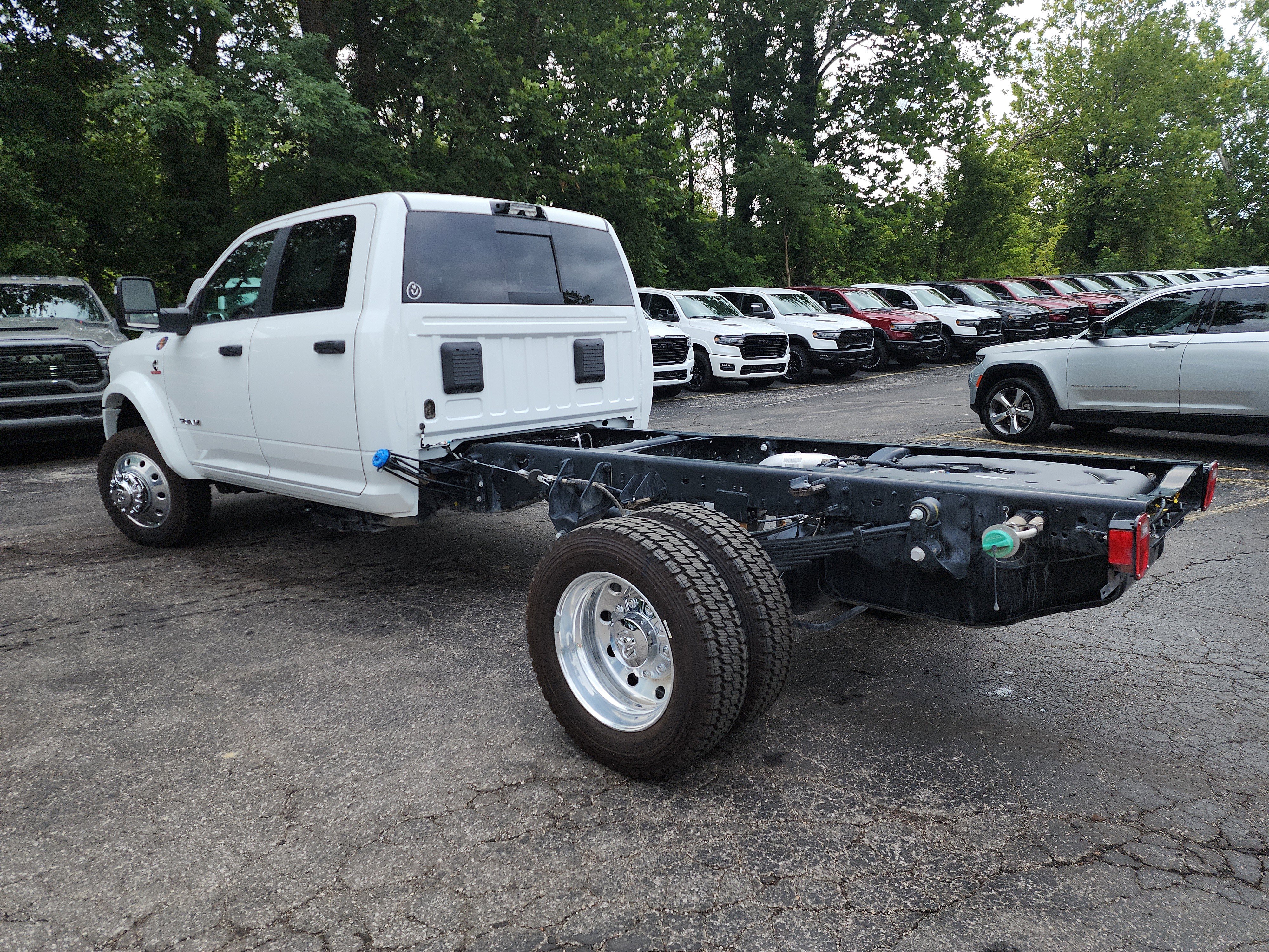 2026 RAM 5500 4x4 Crew Cab