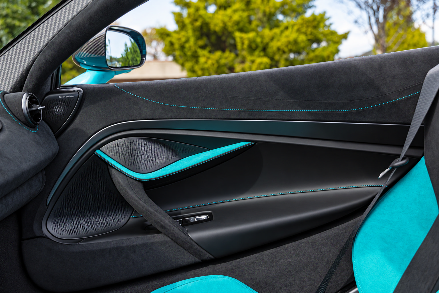 Used 2027 McLaren 750S Spider photo 31