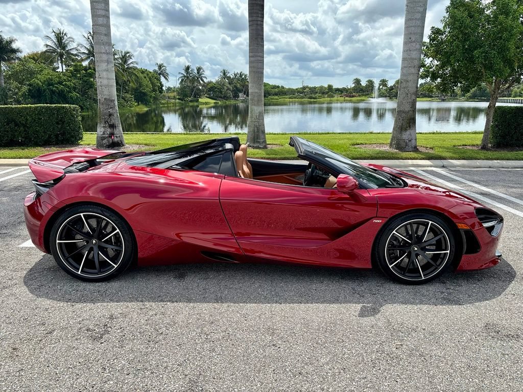 Used 2022 McLaren 720S Luxury photo 7