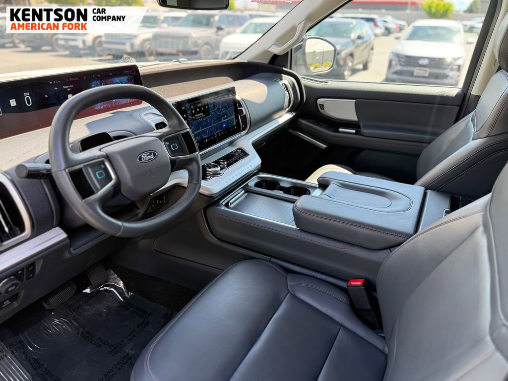 2025 Ford Expedition Active