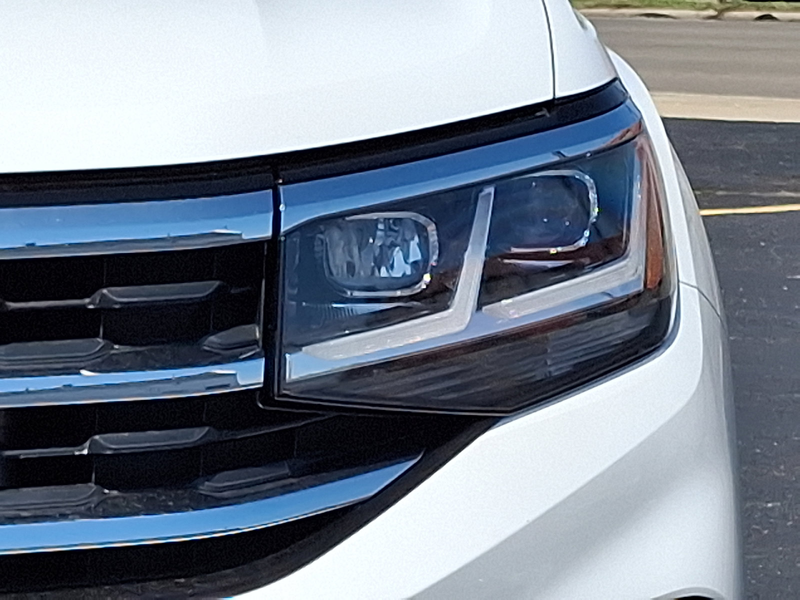 2023 Volkswagen Atlas Cross Sport SEL Premium R-Line