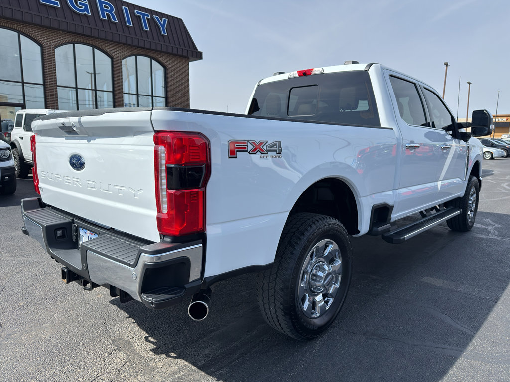 2024 Ford F350 Lariat