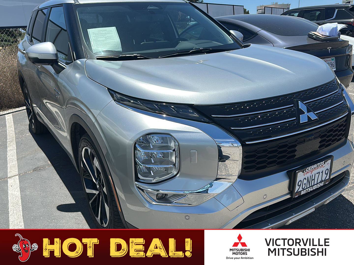 Used 2023 Mitsubishi Outlander 4WD Plug-In Hybrid