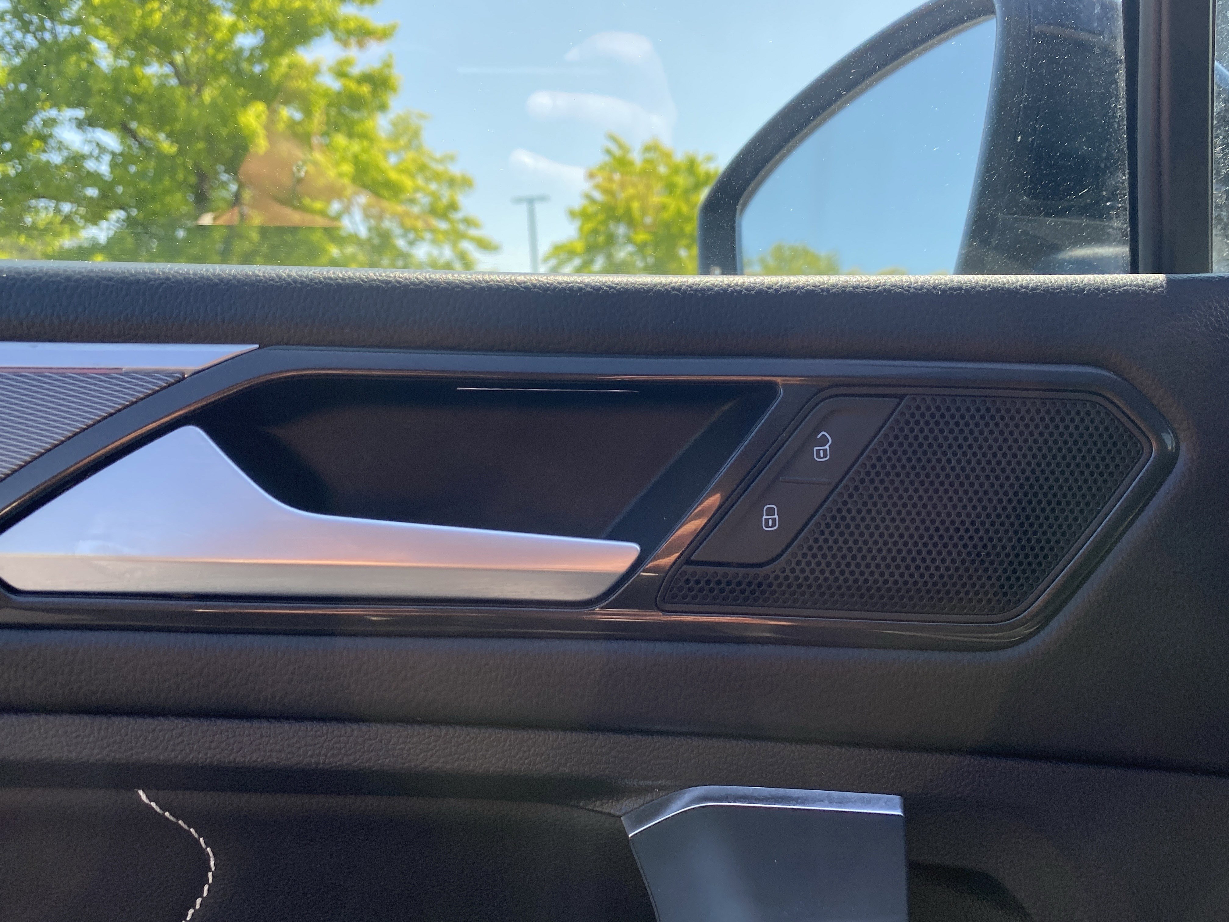 2023 Volkswagen Tiguan SE R-Line