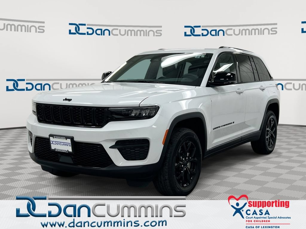 Used 2025 Jeep Grand Cherokee Altitude