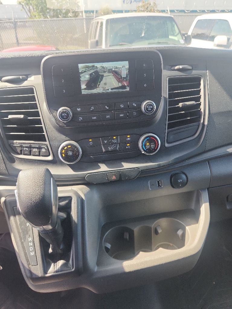 2023 Ford Transit 250 Medium Roof