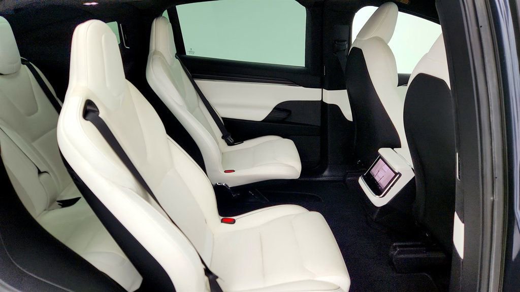 2022 Tesla Model X Plaid