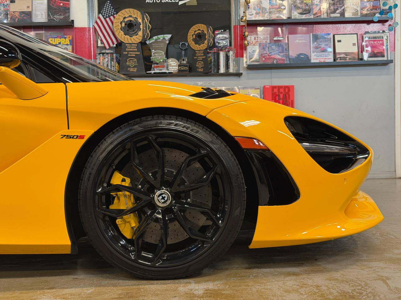 Used 2024 McLaren 750S Spider photo 12