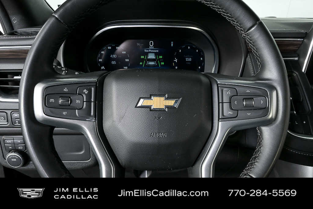 2025 Chevrolet Suburban LT