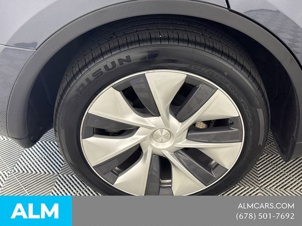 2024 Tesla Model Y Long Range