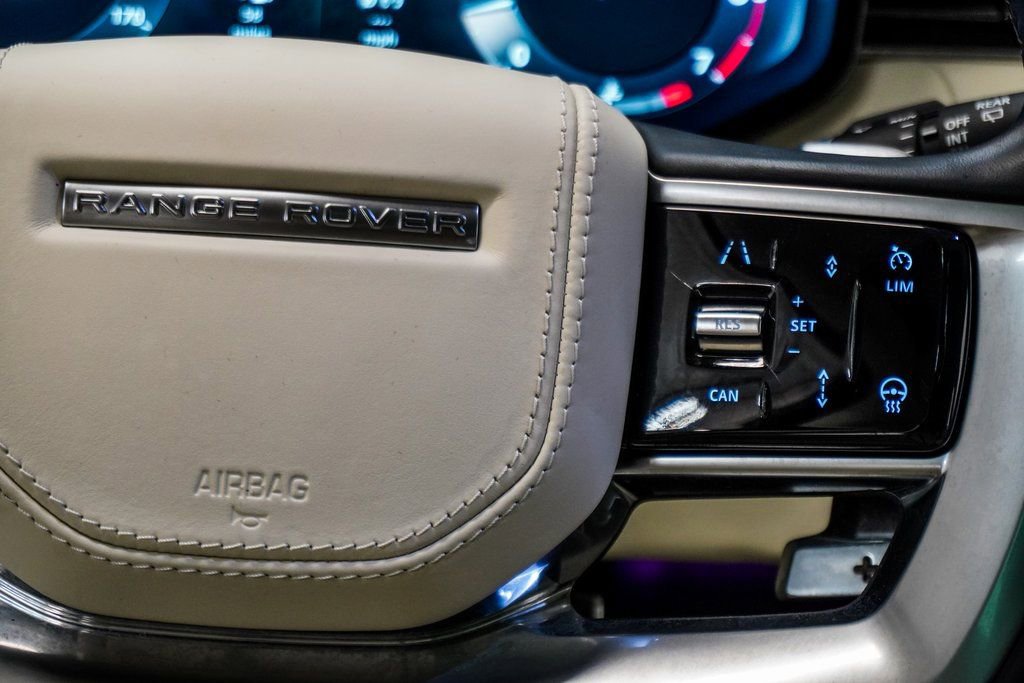 2023 Land Rover Range Rover SE