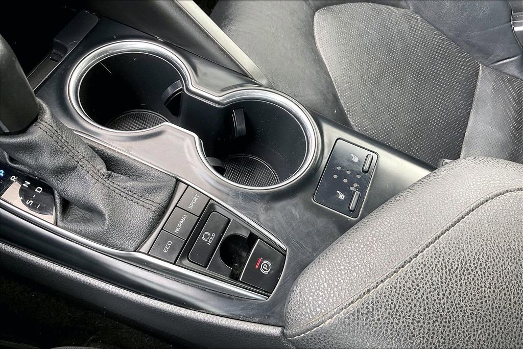 2020 Toyota Camry XSE